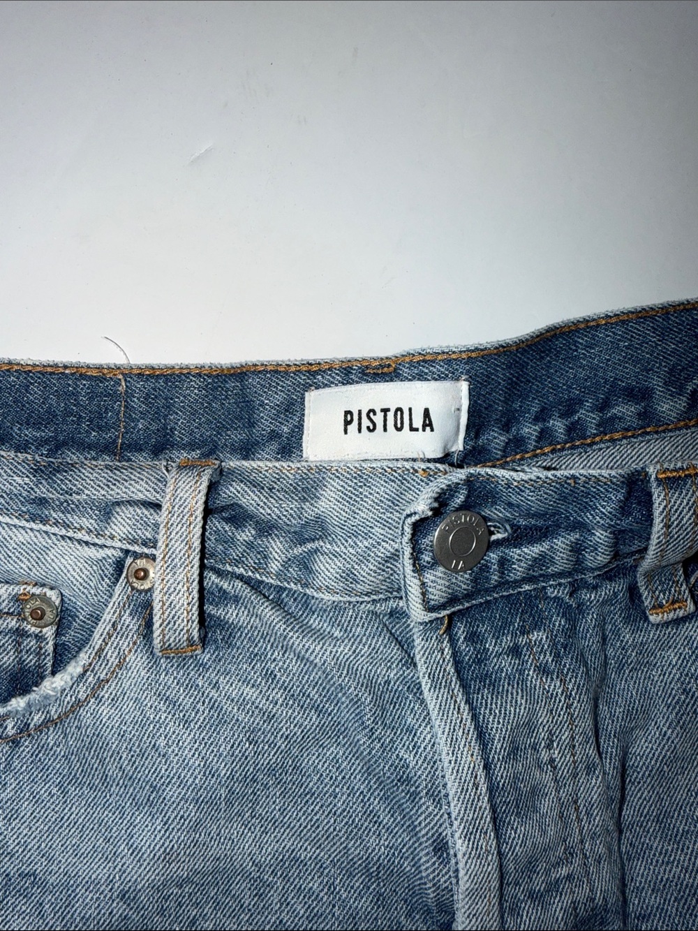 pistola Light Blue Distressed Frayed Hem Denim Shorts Women’s size 29 - Picture 2 of 9